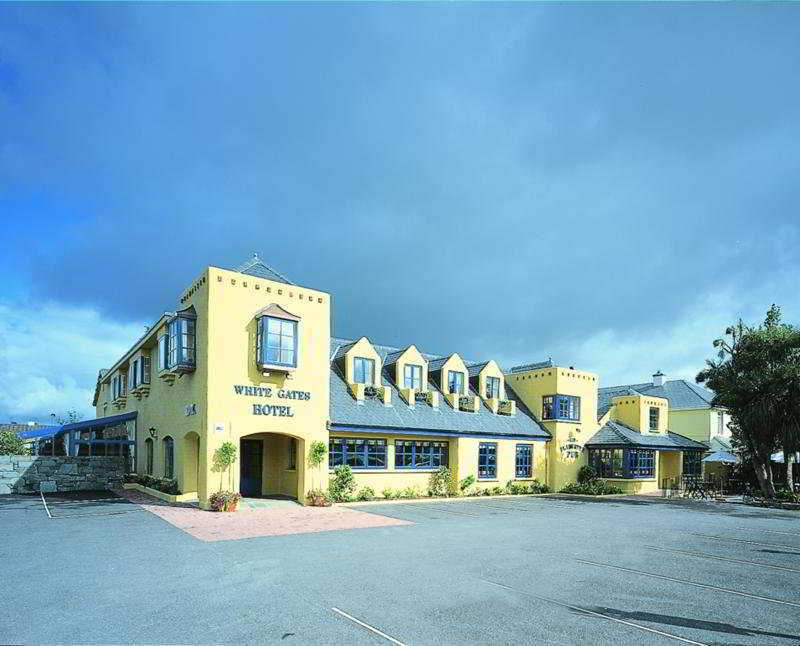 Whitegates Pub & Accommodation Killarney Ngoại thất bức ảnh