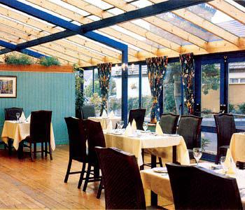 Whitegates Pub & Accommodation Killarney Ngoại thất bức ảnh